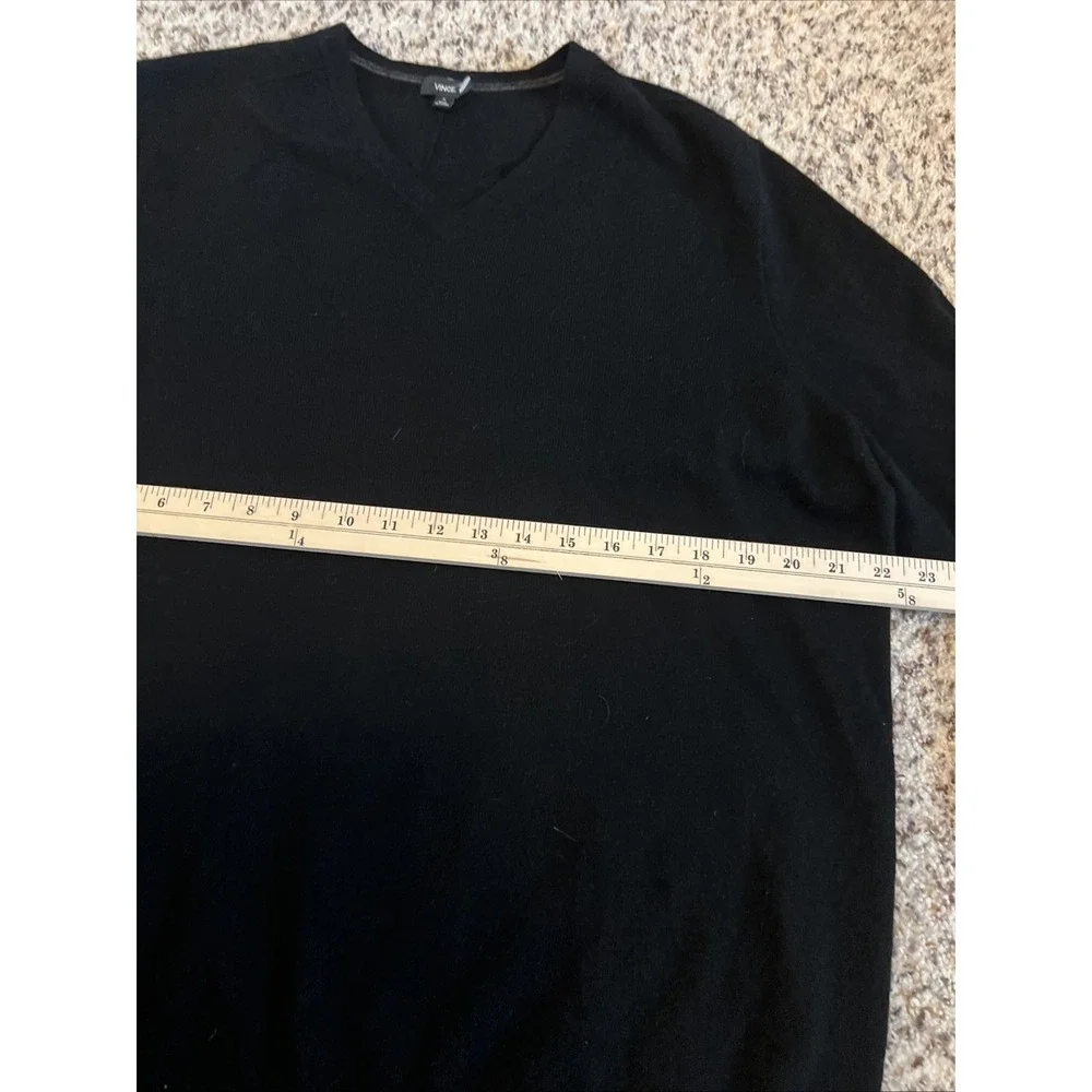 Vince Men's Black %100 Cashmere V‎ Neck Sweater Sz XL Excellent Conditions